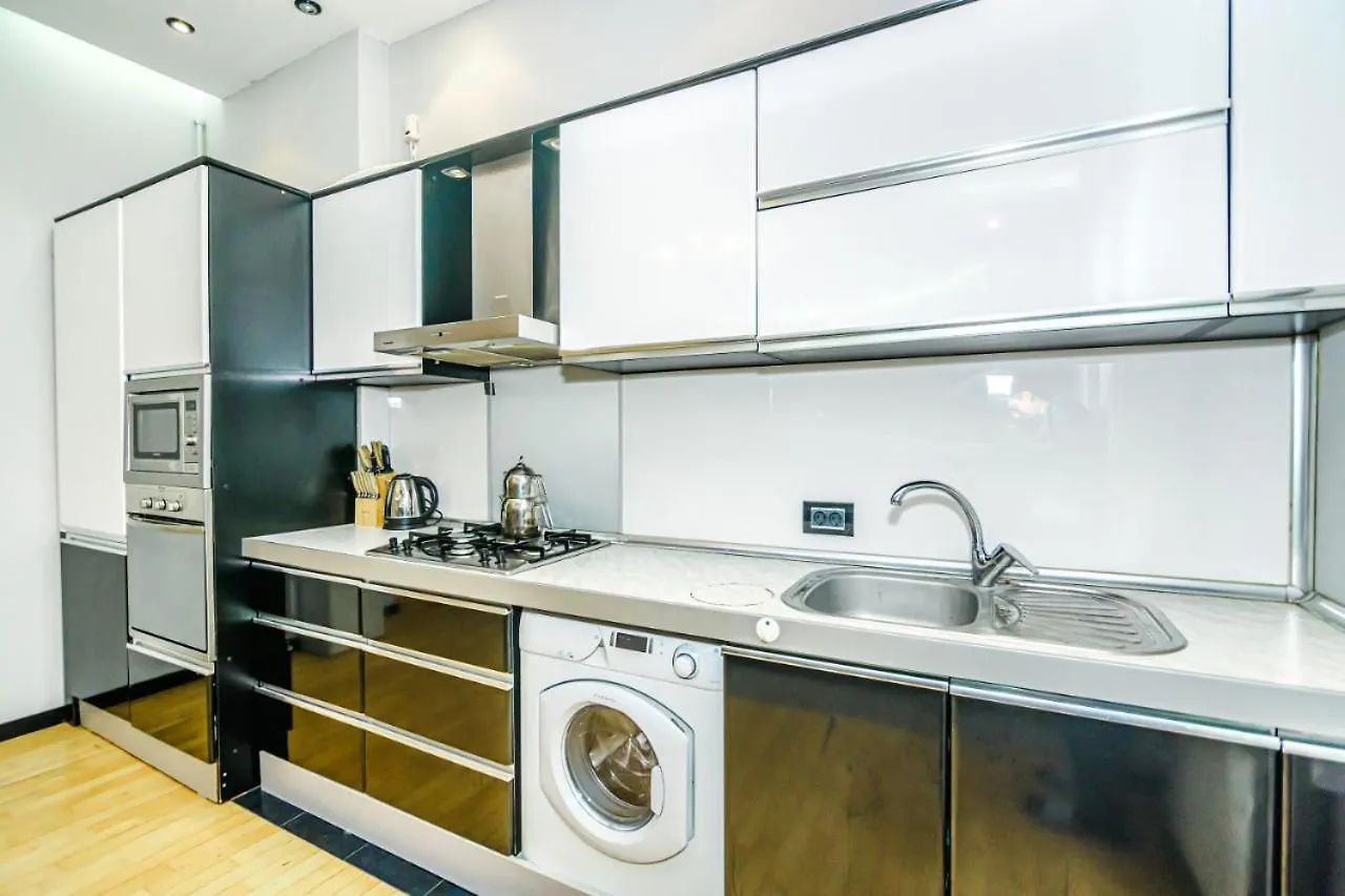 F1 Track & Sea View Hotelapartment Vip Mixpoint Residance Baku Apartment